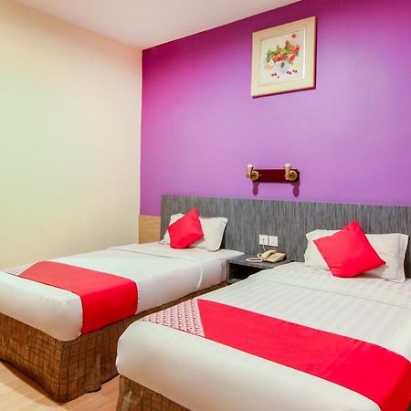 Super Oyo 43930 Hotel Esplanade SDK Zewnętrze zdjęcie